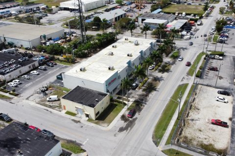 Купить коммерческую недвижимость в Хомстед, Флорида № 1935441 - фото 28
