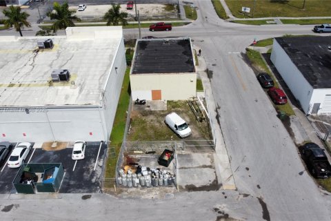 Купить коммерческую недвижимость в Хомстед, Флорида № 1935441 - фото 22