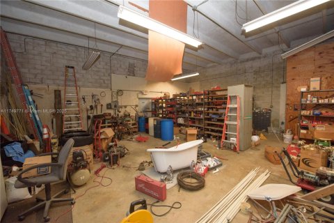 Купить коммерческую недвижимость в Хомстед, Флорида № 1935441 - фото 4