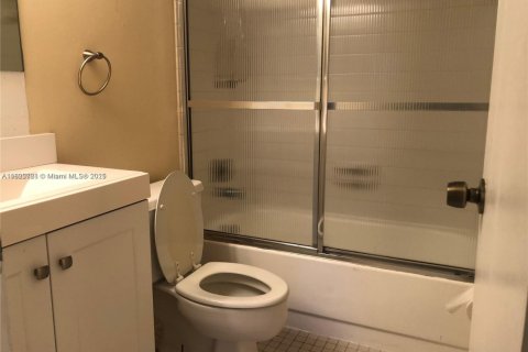 Condominio en venta en Hollywood, Florida, 2 dormitorios, 81.29 m2 № 1980297 - foto 7