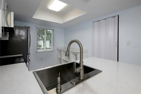 Condo in Oldsmar, Florida, 2 bedrooms  № 1791244 - photo 10