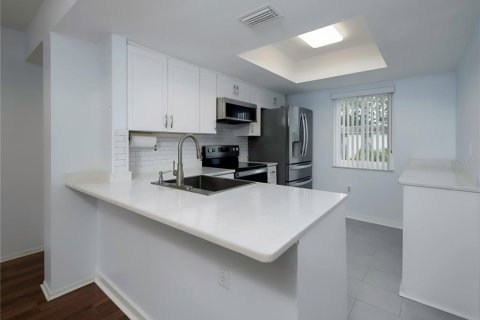 Condo in Oldsmar, Florida, 2 bedrooms  № 1791244 - photo 6