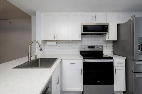 Condo in Oldsmar, Florida, 2 bedrooms  № 1791244 - photo 8