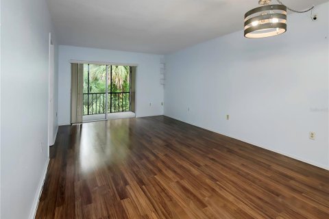 Condo in Oldsmar, Florida, 2 bedrooms  № 1791244 - photo 13