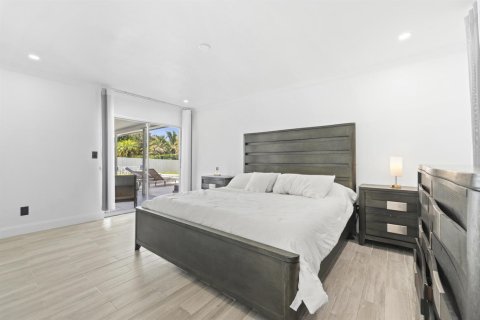 Villa ou maison à louer à Royal Palm Beach, Floride: 3 chambres, 154.4 m2 № 2338410 - photo 16