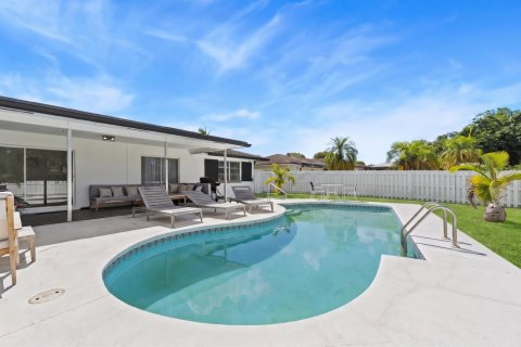 Villa ou maison à louer à Royal Palm Beach, Floride: 3 chambres, 154.4 m2 № 2338410 - photo 23