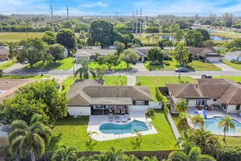 Villa ou maison à louer à Royal Palm Beach, Floride: 3 chambres, 154.4 m2 № 2338410 - photo 24