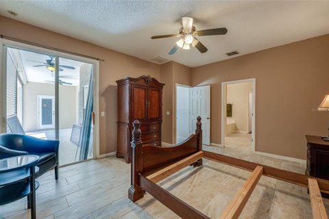 House in Edgewater, Florida 4 bedrooms, 208.38 sq.m. № 1888463 - photo 13