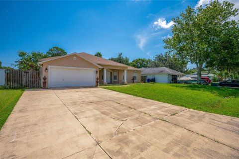 House in Edgewater, Florida 4 bedrooms, 208.38 sq.m. № 1888463 - photo 2