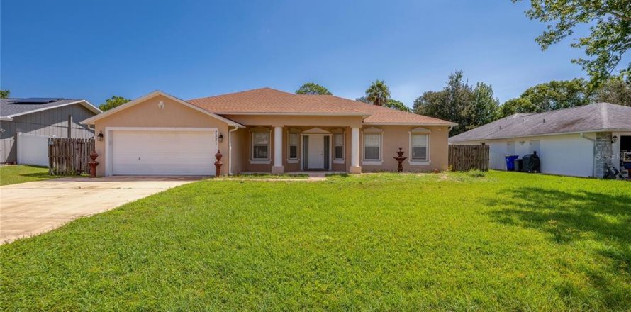 House in Edgewater, Florida 4 bedrooms, 208.38 sq.m. № 1888463