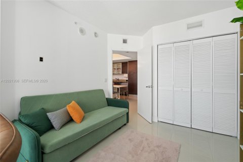 Condominio en venta en Miami, Florida, 2 dormitorios, 140.28 m2 № 2078354 - foto 14