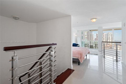 Condominio en venta en Miami, Florida, 2 dormitorios, 140.28 m2 № 2078354 - foto 17