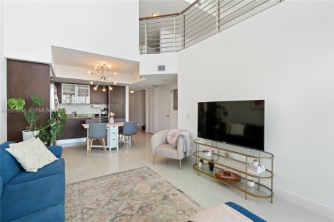 Condominio en venta en Miami, Florida, 2 dormitorios, 140.28 m2 № 2078354 - foto 8