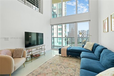 Condominio en venta en Miami, Florida, 2 dormitorios, 140.28 m2 № 2078354 - foto 12