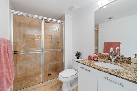 Condominio en venta en Miami, Florida, 2 dormitorios, 140.28 m2 № 2078354 - foto 30