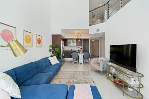 Condominio en venta en Miami, Florida, 2 dormitorios, 140.28 m2 № 2078354 - foto 13