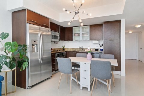 Condominio en venta en Miami, Florida, 2 dormitorios, 140.28 m2 № 2078354 - foto 5