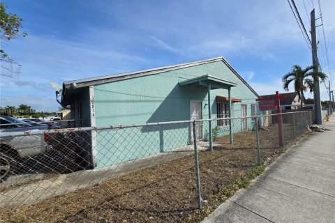 Casa en Miami Gardens, Florida 4 dormitorios, 117.06 m2 № 2019399