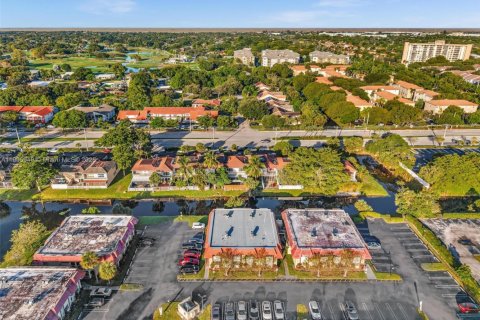 Condo in Coral Springs, Florida, 2 bedrooms  № 2081986 - photo 24