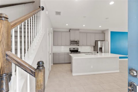 Adosado en venta en Tampa, Florida, 3 dormitorios, 172.05 m2 № 1770210 - foto 9