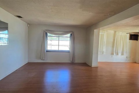 House in Holiday, Florida 2 bedrooms, 165.18 sq.m. № 1576584 - photo 16