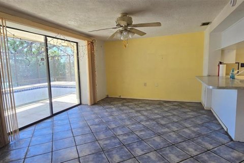 House in Holiday, Florida 2 bedrooms, 165.18 sq.m. № 1576584 - photo 14