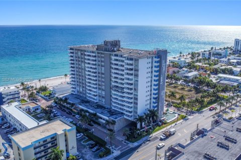 Condominio en venta en Hollywood, Florida, 1 dormitorio, 75.44 m2 № 2000511 - foto 5