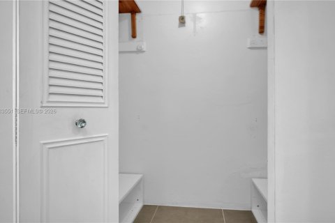 Condominio en venta en Hollywood, Florida, 1 dormitorio, 75.44 m2 № 2000511 - foto 12