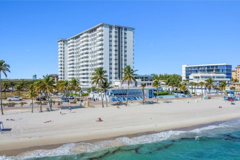 Condominio en venta en Hollywood, Florida, 1 dormitorio, 75.44 m2 № 2000511 - foto 6