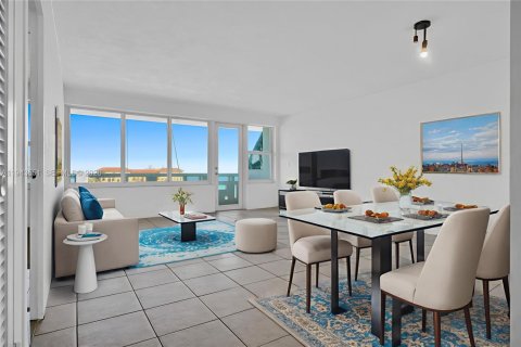 Condominio en venta en Hollywood, Florida, 1 dormitorio, 75.44 m2 № 2000511 - foto 10