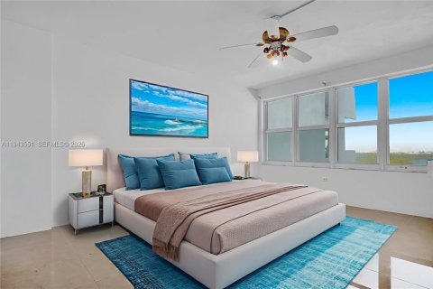 Condominio en venta en Hollywood, Florida, 1 dormitorio, 75.44 m2 № 2000511 - foto 11