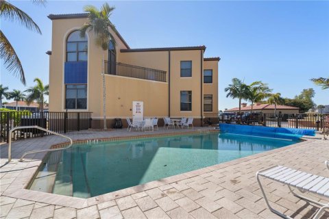 Condominio en venta en Punta Gorda, Florida, 2 dormitorios, 137.22 m2 № 2094093 - foto 4