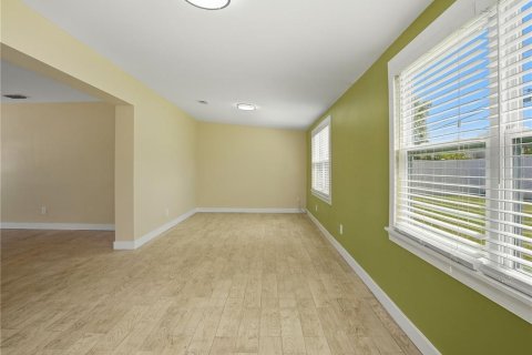 Casa en venta en Saint Petersburg, Florida, 2 dormitorios, 119.94 m2 № 2388248 - foto 7