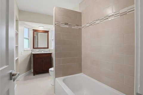Casa en venta en Saint Petersburg, Florida, 2 dormitorios, 119.94 m2 № 2388248 - foto 18