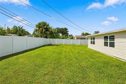 Casa en venta en Saint Petersburg, Florida, 2 dormitorios, 119.94 m2 № 2388248 - foto 27