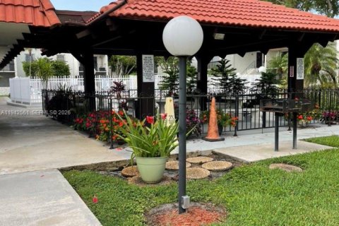 Copropriété à louer à Palmetto Bay, Floride: 2 chambres, 72.19 m2 № 1999208 - photo 17