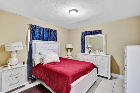 Casa en venta en Miami, Florida, 2 dormitorios, 78.97 m2 № 1992379 - foto 18