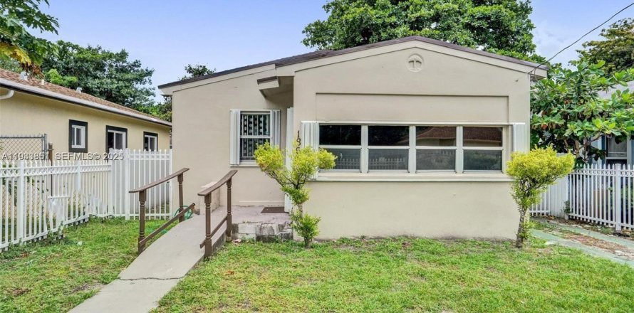 Casa en Miami, Florida 2 dormitorios, 78.97 m2 № 1992379