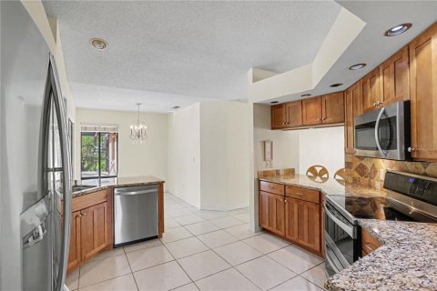 House in Plant City, Florida 4 bedrooms, 191.84 sq.m. № 2314846 - photo 9
