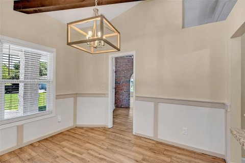 Купить виллу или дом в Киссимми, Флорида 3 спальни, 257.34м2, № 1955475 - фото 8