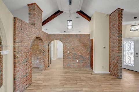 Купить виллу или дом в Киссимми, Флорида 3 спальни, 257.34м2, № 1955475 - фото 10