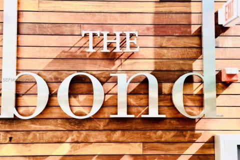 Condo in Miami, Florida, 1 bedroom  № 2081253
