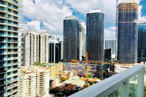 Condo in Miami, Florida, 1 bedroom  № 2081253 - photo 12