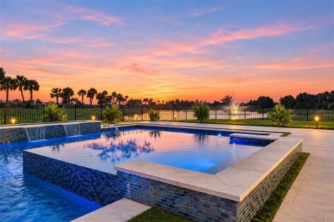Villa ou maison à vendre à Lakewood Ranch, Floride: 5 chambres, 420.1 m2 № 2431019 - photo 4