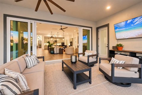 Villa ou maison à vendre à Lakewood Ranch, Floride: 5 chambres, 420.1 m2 № 2431019 - photo 8