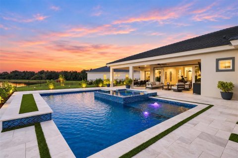 Villa ou maison à vendre à Lakewood Ranch, Floride: 5 chambres, 420.1 m2 № 2431019 - photo 5