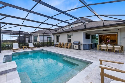 House in Orlando, Florida 5 bedrooms, 287.81 sq.m. № 2151707 - photo 3