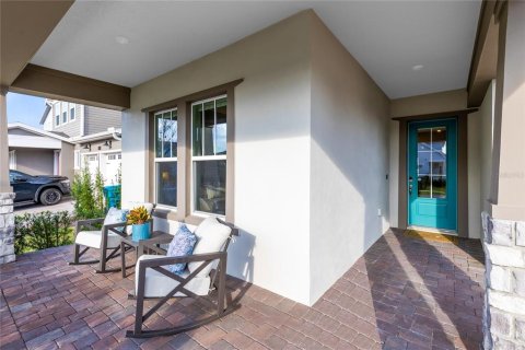 House in Orlando, Florida 5 bedrooms, 287.81 sq.m. № 2151707 - photo 5