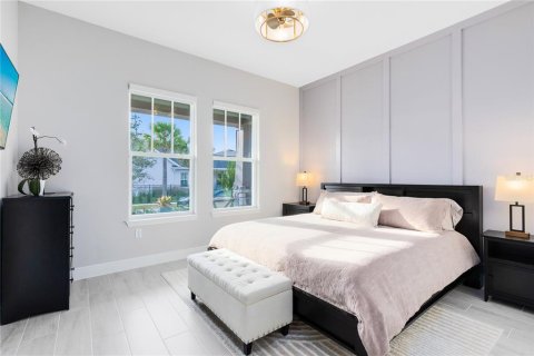 House in Orlando, Florida 5 bedrooms, 287.81 sq.m. № 2151707 - photo 22