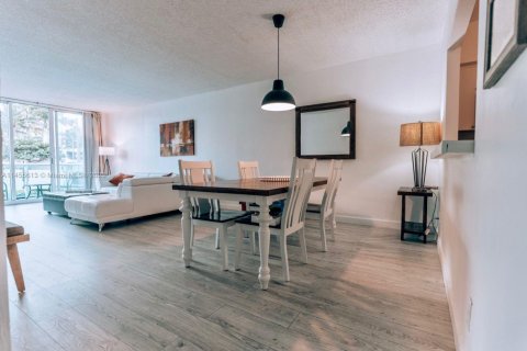 Copropriété à vendre à Sunny Isles Beach, Floride: 1 chambre, 93.37 m2 № 1938000 - photo 7